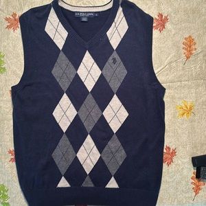 U.S. Pplo Assn. navy blue, gray, and cream color.